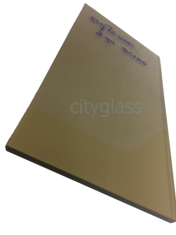 กระจกสีชา ยูโรบอล