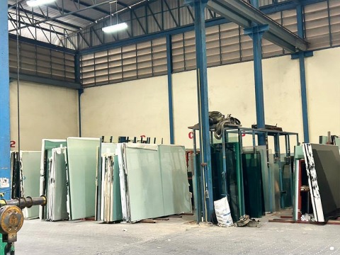 รับออกแบบ ติดตั้งกระจก ปทุมธานี